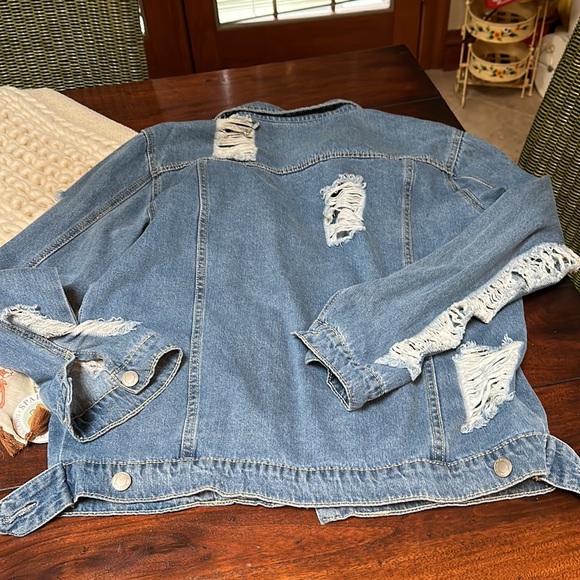 Jeans wear distressed denim jean jacket large xl - Picture 5 of 9